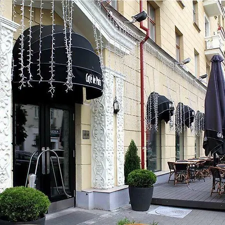люкс независимости, 12 With Jacuzzi Апартаменты Минск